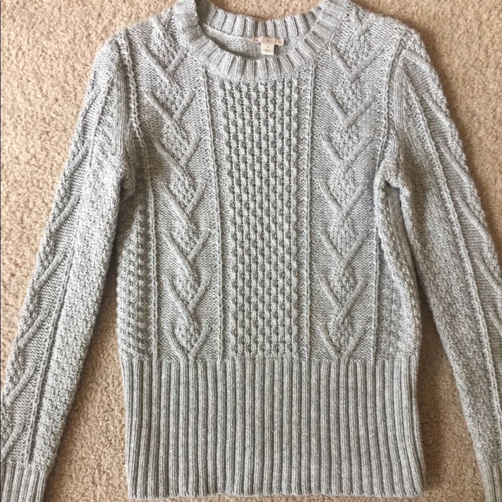Gap sweater